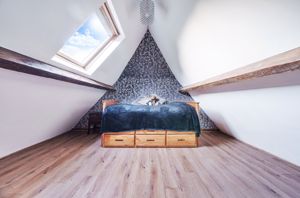 Photo 16- click for photo gallery